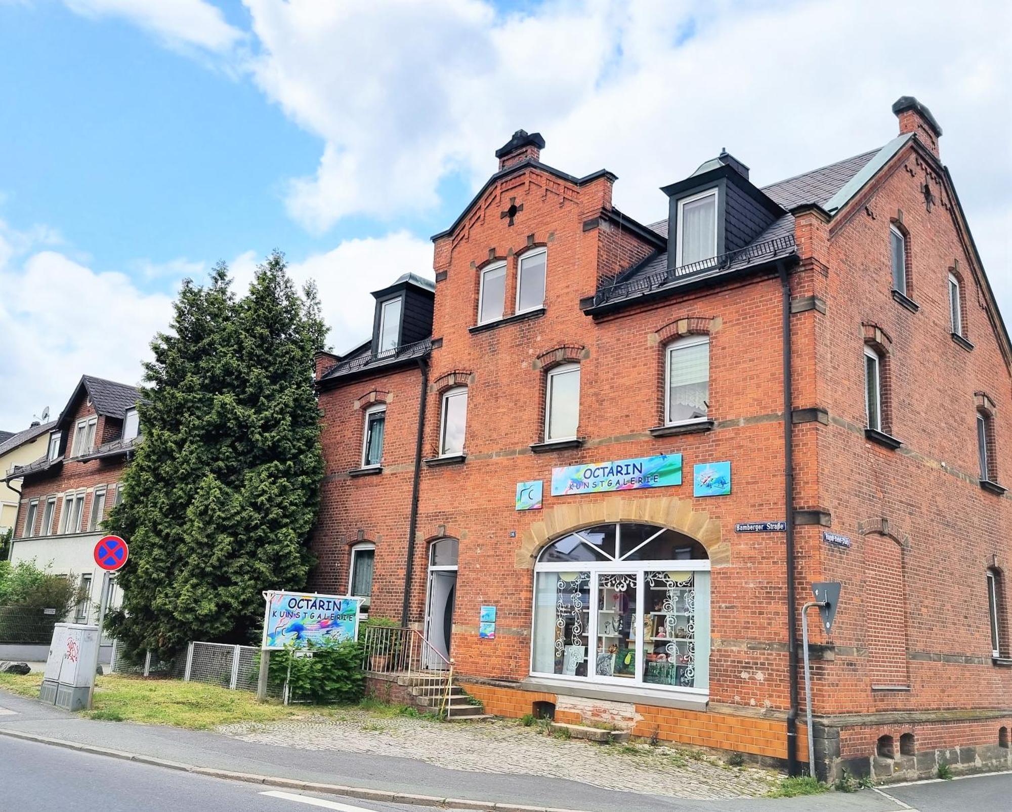 Apartment Bayreuth, Grosse Ferienwohnung Im Haus Mit Kunst, 3 Schlafzimmer, Kueche, Parkplatz Luaran gambar